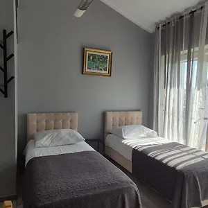 Sejf House Privatunterkunft