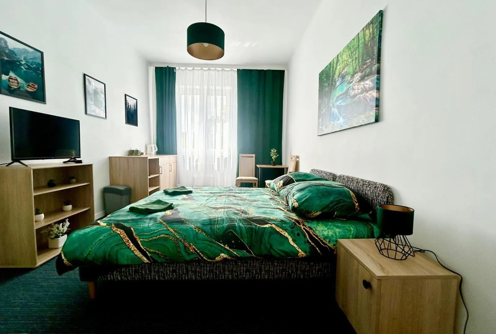 Apartment Jungle Studio New Prywatna Lazienka